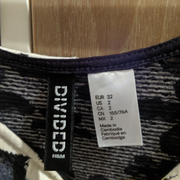 H&M Divided Floral Dress - Picture 2 of 3